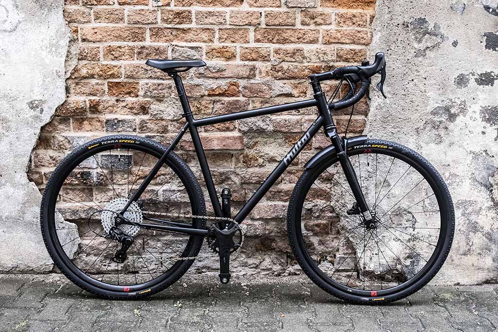 Steel frame gravel store bike